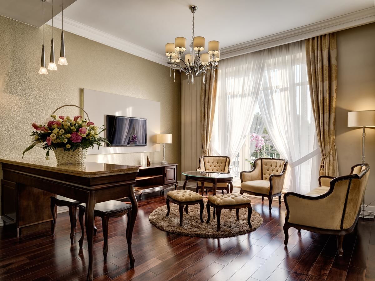 Отель Rezydencja Luxury Hotel Bytom Piekary Śląskie Пекары-Слёнске-17