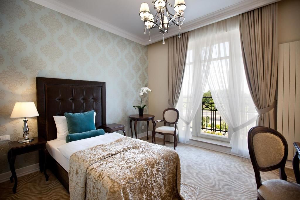 Отель Rezydencja Luxury Hotel Bytom Piekary Śląskie Пекары-Слёнске-51