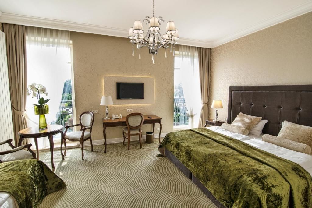 Отель Rezydencja Luxury Hotel Bytom Piekary Śląskie Пекары-Слёнске-57